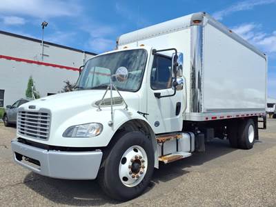 Freightliner M2 106 18 ft Box Truck - 260HP, 6 Speed Automatic, Roll up Door