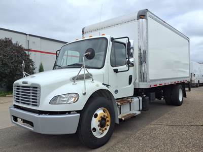 Freightliner M2 106 18 ft Box Truck - 260HP, 6 Speed Automatic, Roll up Door
