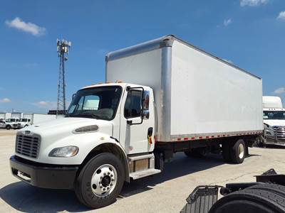 Freightliner M2 106 26 ft Box Truck - 240HP, 9 Speed Automatic, Roll up Door, Liftgate