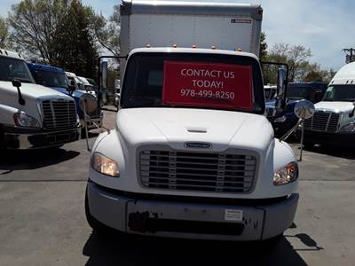 Freightliner M2 106 24 ft Box Truck - 240HP, 6 Speed Automatic, Roll up Door, Liftgate