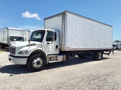 Freightliner M2 106 26 ft Box Truck - 240HP, 6 Speed Automatic, Roll up Door, Liftgate