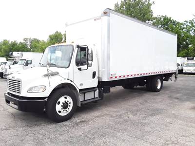 Freightliner M2 106 26 ft Box Truck - 240HP, 6 Speed Automatic, Roll up Door, Liftgate