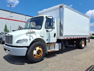 Freightliner M2 106 18 ft Box Truck - 260HP, 6 Speed Automatic, Roll up Door