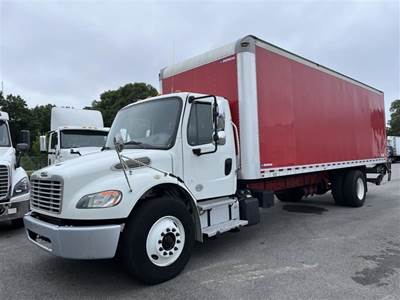 Freightliner M2 106 26 ft Box Truck - 260HP, 6 Speed Automatic, Roll up Door, Liftgate