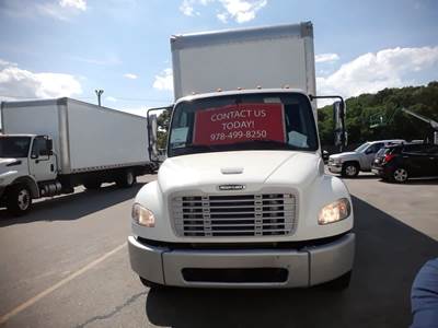 Freightliner M2 106 26 ft Box Truck - 240HP, 6 Speed Automatic, Roll up Door, Liftgate