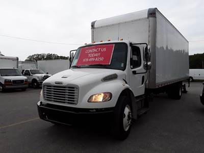 Freightliner M2 106 26 ft Box Truck - 240HP, 9 Speed Automatic, Roll up Door, Liftgate