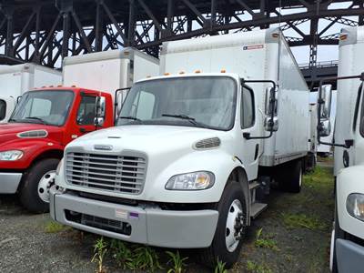 Freightliner M2 106 22 ft Box Truck - 280HP, 9 Speed Automatic, Roll up Door, Liftgate