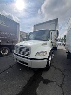 Freightliner M2 106 26 ft Box Truck - 240HP, 9 Speed Automatic, Roll up Door, Liftgate