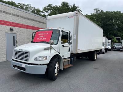 Freightliner M2 106 26 ft Box Truck - 240HP, 5 Speed Automatic, Roll up Door, Liftgate