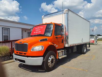 Freightliner M2 106 20 ft Box Truck - 300HP, 6 Speed Automatic, Roll up Door