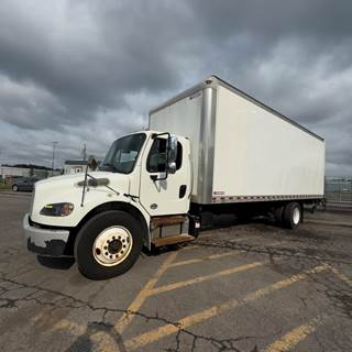 Freightliner M2 106 26 ft Box Truck - 240HP, 6 Speed Automatic, Roll up Door, Liftgate