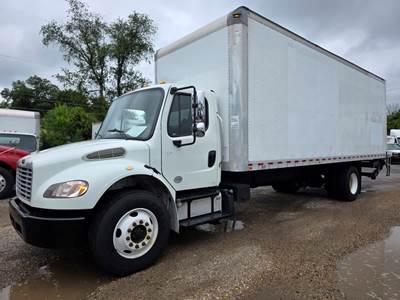 Freightliner M2 106 26 ft Box Truck - 240HP, 9 Speed Automatic, Roll up Door, Liftgate
