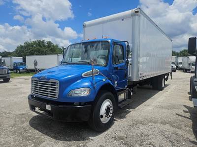 Freightliner M2 106 26 ft Box Truck - 220HP, 6 Speed Automatic, Roll up Door, Liftgate