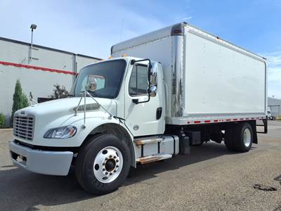 Freightliner M2 106 18 ft Box Truck - 260HP, 6 Speed Automatic, Roll up Door
