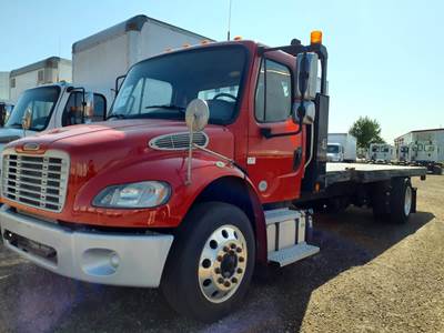 Freightliner M2 106 22 ft Box Truck - 6 Speed Automatic