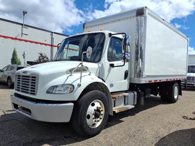 Freightliner M2 106 18 ft Box Truck - 260HP, 6 Speed Automatic, Roll up Door