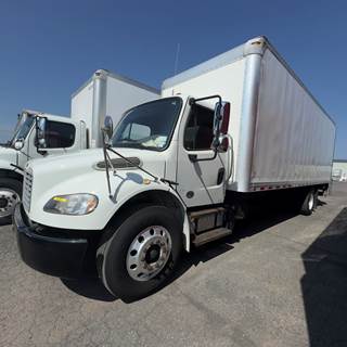Freightliner M2 106 26 ft Box Truck - 230HP, 6 Speed Automatic, Roll up Door, Liftgate