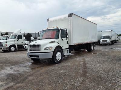 Freightliner M2 106 26 ft Box Truck - 280HP, 9 Speed Automatic, Roll up Door, Liftgate