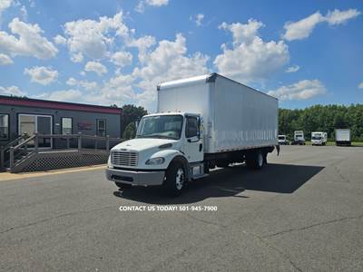 Freightliner M2 106 26 ft Box Truck - 230HP, 6 Speed Automatic, Roll up Door, Liftgate