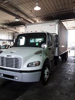Freightliner M2 106 26 ft Box Truck - 230HP, 6 Speed Automatic, Roll up Door, Liftgate