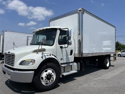 Freightliner M2 106 18 ft Box Truck - 325HP, 6 Speed Automatic, Roll up Door