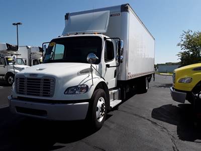 Freightliner M2 106 26 ft Box Truck - 240HP, 6 Speed Automatic, Roll up Door, Liftgate