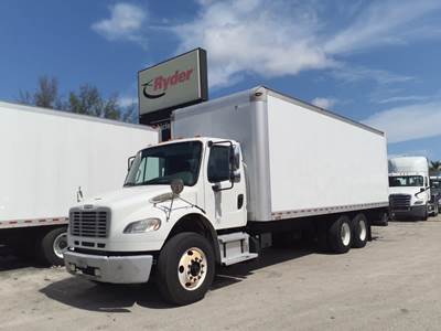 Freightliner M2 106 26 ft Box Truck - 270HP, 9 Speed Manual, Roll up Door, Liftgate