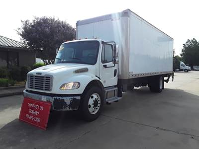 Freightliner M2 106 26 ft Box Truck - 240HP, 9 Speed Automatic, Roll up Door, Liftgate