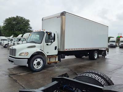 Freightliner M2 106 26 ft Box Truck - 240HP, 9 Speed Automatic, Roll up Door, Liftgate