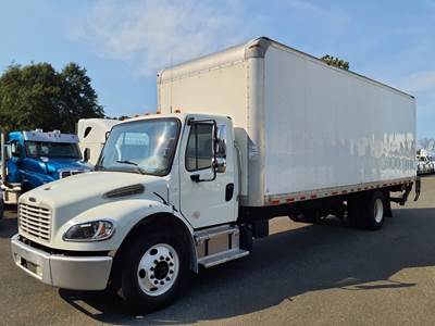 Freightliner M2 106 26 ft Box Truck - 240HP, 6 Speed Automatic, Roll up Door, Liftgate