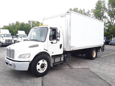 Freightliner M2 106 18 ft Box Truck - 240HP, 6 Speed Automatic, Roll up Door, Liftgate