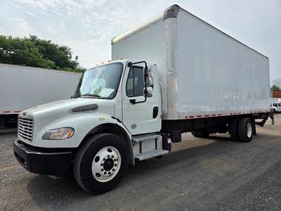 Freightliner M2 106 26 ft Box Truck - 240HP, 9 Speed Automatic, Roll up Door, Liftgate