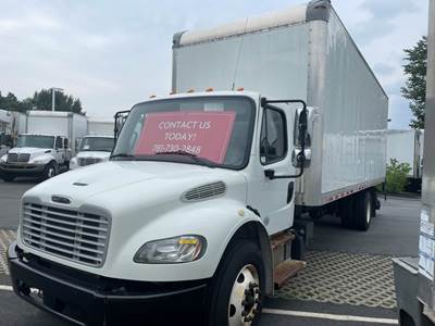 Freightliner M2 106 26 ft Box Truck - 240HP, 9 Speed Automatic, Roll up Door, Liftgate