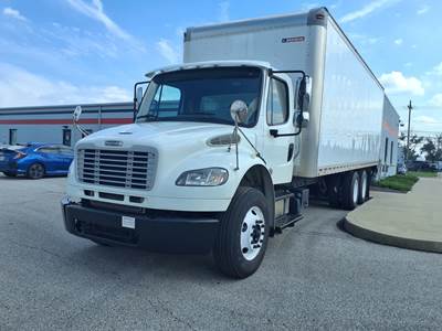 Freightliner M2 106 26 ft Box Truck - 270HP, 6 Speed Automatic, Roll up Door, Liftgate