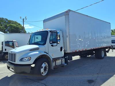Freightliner M2 106 24 ft Box Truck - 240HP, 6 Speed Automatic, Roll up Door, Liftgate