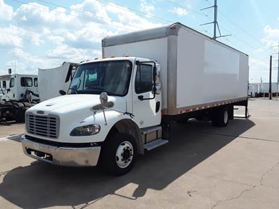 Freightliner M2 106 26 ft Box Truck - 280HP, 6 Speed Automatic, Roll up Door, Liftgate