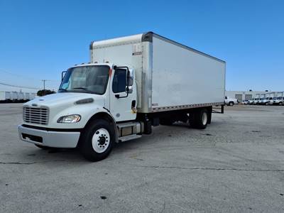 Freightliner M2 106 26 ft Box Truck - 240HP, 6 Speed Automatic, Roll up Door