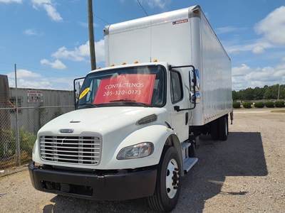 Freightliner M2 106 26 ft Box Truck - 280HP, 9 Speed Automatic, Roll up Door, Liftgate