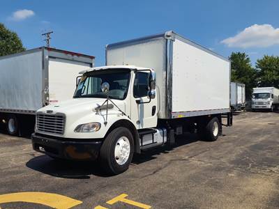 Freightliner M2 106 18 ft Box Truck - 260HP, 6 Speed Automatic, Roll up Door