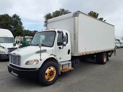 Freightliner M2 106 22 ft Box Truck - 240HP, 6 Speed Automatic, Roll up Door, Liftgate