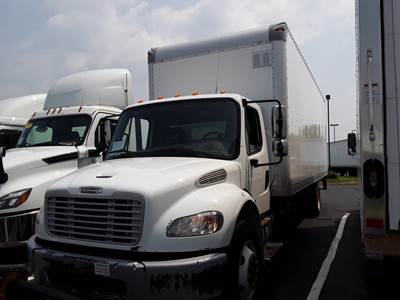 Freightliner M2 106 26 ft Box Truck - 240HP, 6 Speed Automatic, Roll up Door