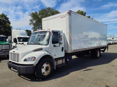 Freightliner M2 106 26 ft Box Truck - 240HP, 9 Speed Automatic, Roll up Door, Liftgate