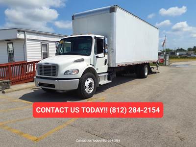 Freightliner M2 106 26 ft Box Truck - 240HP, 9 Speed Automatic, Roll up Door, Liftgate