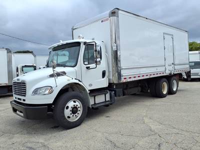 Freightliner M2 106 24 ft Box Truck - 270HP, 6 Speed Automatic, Roll up Door