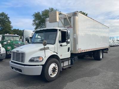 Freightliner M2 106 26 ft Box Truck - 240HP, 6 Speed Automatic, Roll up Door, Liftgate