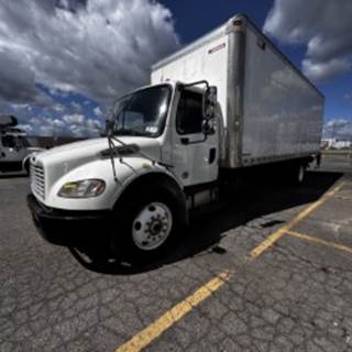 Freightliner M2 106 26 ft Box Truck - 230HP, 6 Speed Automatic, Roll up Door, Liftgate