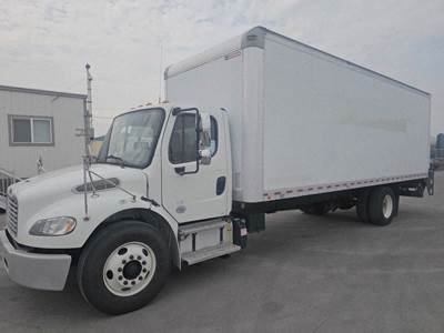 Freightliner M2 106 26 ft Box Truck - 260HP, 9 Speed Automatic, Roll up Door, Liftgate