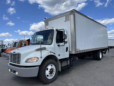 Freightliner M2 106 26 ft Box Truck - 240HP, 9 Speed Automatic, Roll up Door, Liftgate