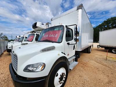 Freightliner M2 106 26 ft Box Truck - 240HP, 9 Speed Automatic, Roll up Door, Liftgate