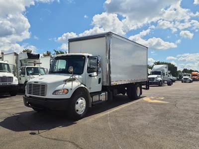 Freightliner M2 106 18 ft Box Truck - 260HP, 6 Speed Automatic, Roll up Door